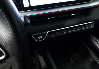 Подержанный автомобиль Geely Coolray 2024 года (19 фото)