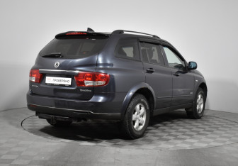 Подержанный автомобиль SsangYong Kyron 2014 года (5 фото)