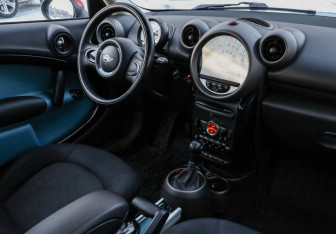 Подержанный автомобиль MINI Countryman 2011 года (11 фото)