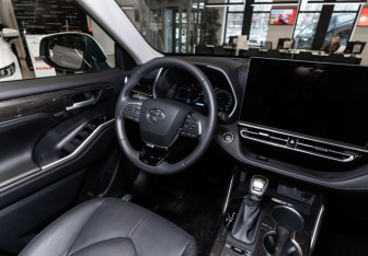 Новый Toyota Highlander 2025 (13 фото)