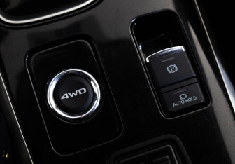 Подержанный автомобиль Mitsubishi Outlander 2018 года (15 фото)