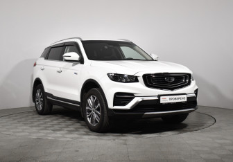 Подержанный автомобиль Geely Atlas Pro 2021 года (3 фото)