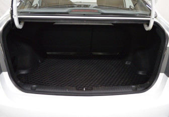 Подержанный автомобиль Kia Rio Sedan 2013 года (15 фото)