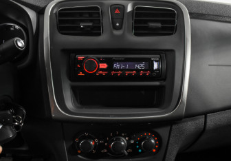 Подержанный автомобиль Renault Logan Sedan 2020 года (15 фото)