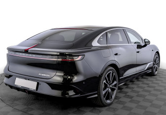 Новый Voyah Passion 2025 (2 фото)