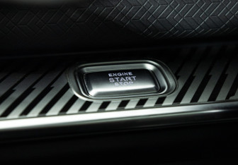 Подержанный автомобиль Jaecoo J7 2023 года (25 фото)