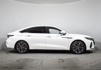 Подержанный автомобиль Chery Arrizo 8 2023 года (4 фото)