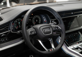 Новый Audi Q8 2025 (12 фото)