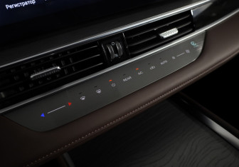 Подержанный автомобиль Chery Tiggo 8 Pro Max 2023 года (18 фото)