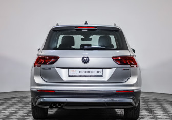 Подержанный автомобиль Volkswagen Tiguan 2019 года (6 фото)
