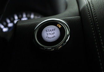 Подержанный автомобиль Infiniti QX80 2018 года (24 фото)