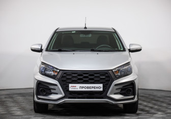 Подержанный автомобиль LADA (ВАЗ) Vesta Sedan 2016 года (2 фото)