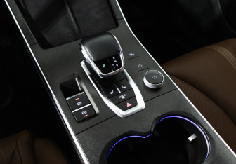 Подержанный автомобиль Omoda C5 2022 года (23 фото)