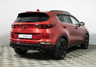 Подержанный автомобиль Kia Sportage 2022 года (5 фото)