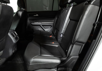 Подержанный автомобиль Volkswagen Teramont 2019 года (10 фото)