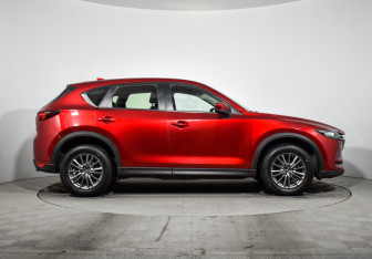 Подержанный автомобиль Mazda CX-5 2017 года (4 фото)