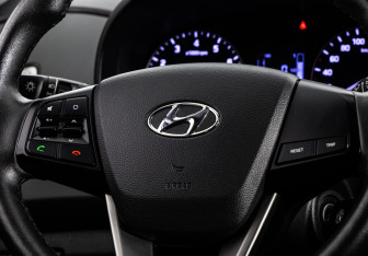 Подержанный автомобиль Hyundai Creta 2021 года (11 фото)