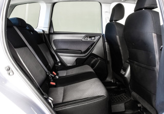 Подержанный автомобиль Subaru Forester Suv 2017 года (15 фото)