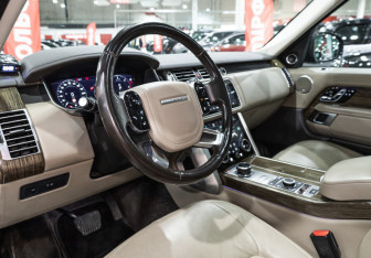 Подержанный автомобиль Land Rover Range Rover 2019 года (15 фото)
