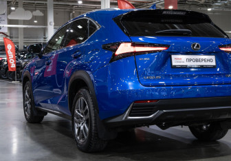 Подержанный автомобиль Lexus NX 2019 года (10 фото)