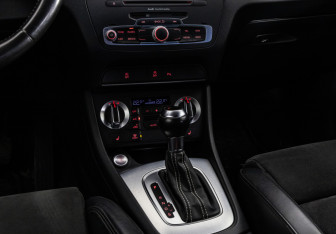 Подержанный автомобиль Audi Q3 2013 года (14 фото)