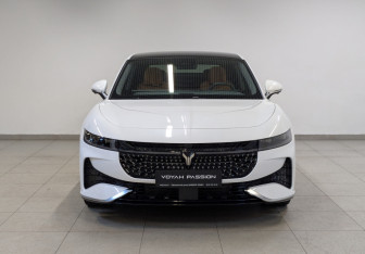 Новый Voyah Passion 2025 (5 фото)