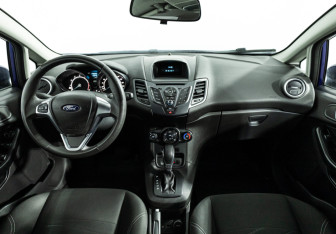 Подержанный автомобиль Ford Fiesta Hatchback 2016 года (13 фото)