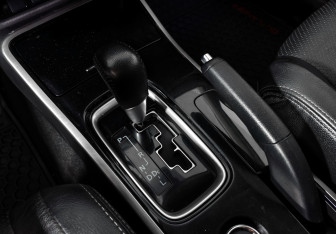 Подержанный автомобиль Mitsubishi Outlander 2017 года (11 фото)