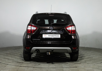 Подержанный автомобиль Nissan Terrano 2019 года (6 фото)