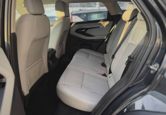 Подержанный автомобиль Land Rover Range Rover Evoque 2019 года (12 фото)