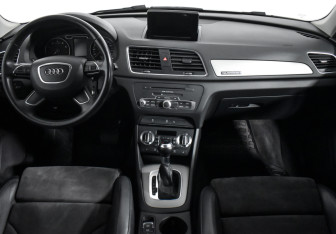 Подержанный автомобиль Audi Q3 2014 года (14 фото)