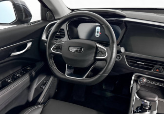 Подержанный автомобиль Geely Tugella 2023 года (15 фото)