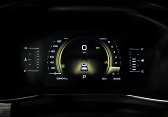 Подержанный автомобиль Geely Atlas Pro 2022 года (12 фото)
