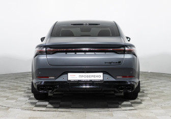 Подержанный автомобиль Geely Preface 2024 года (6 фото)