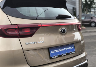 Подержанный автомобиль Kia Sportage 2018 года (7 фото)