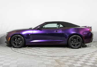 Подержанный автомобиль Chevrolet Camaro Coupe 2017 года (8 фото)