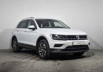 Подержанный автомобиль Volkswagen Tiguan 2018 года (3 фото)