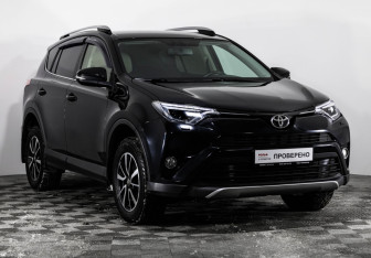 Подержанный автомобиль Toyota RAV4 2018 года (3 фото)
