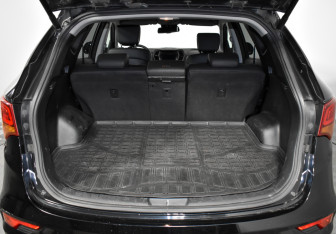 Подержанный автомобиль Hyundai Santa Fe 2017 года (23 фото)