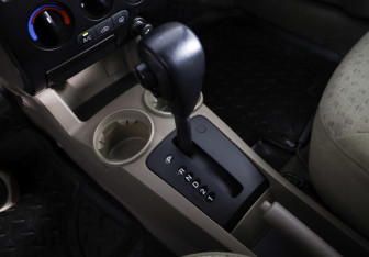 Подержанный автомобиль Kia Rio Wagon 2005 года (18 фото)