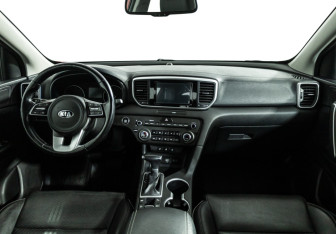 Подержанный автомобиль Kia Sportage 2018 года (13 фото)
