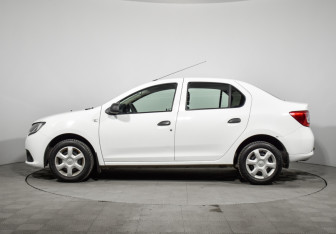 Подержанный автомобиль Renault Logan Sedan 2018 года (8 фото)