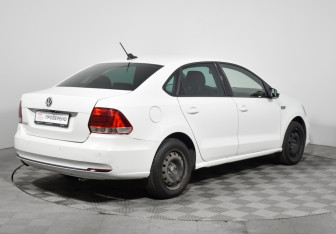 Подержанный автомобиль Volkswagen Polo Sedan 2019 года (5 фото)