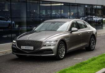 Подержанный автомобиль Genesis G80 2021 года (3 фото)
