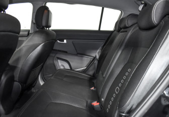 Подержанный автомобиль Kia Sportage 2015 года (12 фото)
