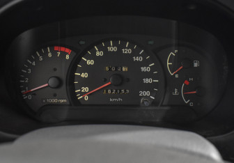 Подержанный автомобиль Hyundai Accent Sedan 2003 года (17 фото)