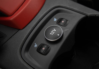 Подержанный автомобиль Ford Focus Hatchback 2012 года (17 фото)