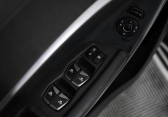 Подержанный автомобиль Hyundai Santa Fe 2014 года (23 фото)