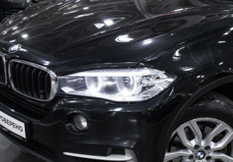 Подержанный автомобиль BMW X5 2015 года (2 фото)