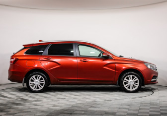 Подержанный автомобиль LADA (ВАЗ) Vesta Wagon 2018 года (4 фото)